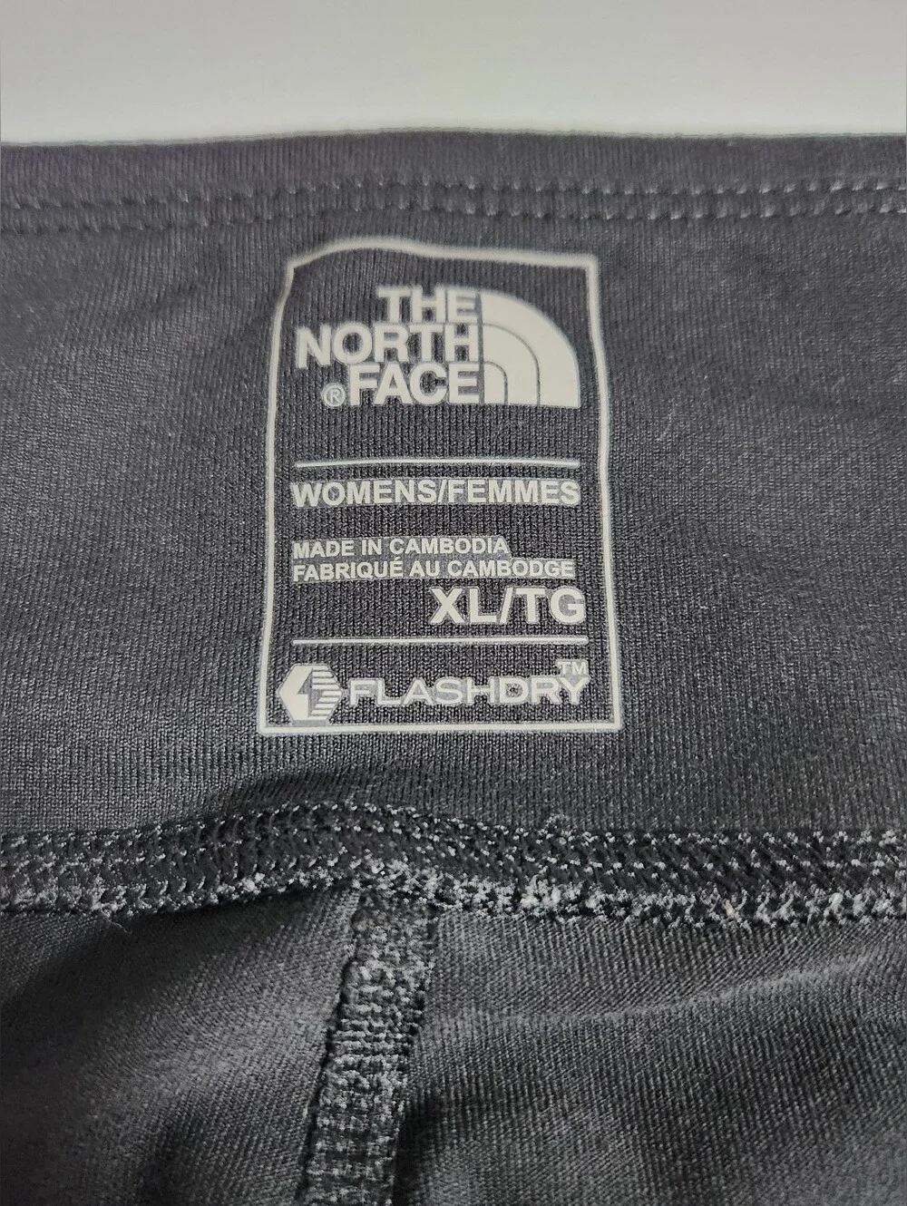 The North Face Womens XL Athletic Leggings Shorts Capri Black Bottoms